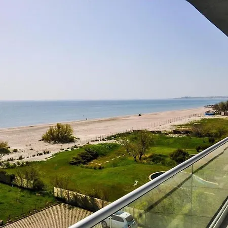 Aruba Beach Mamaia